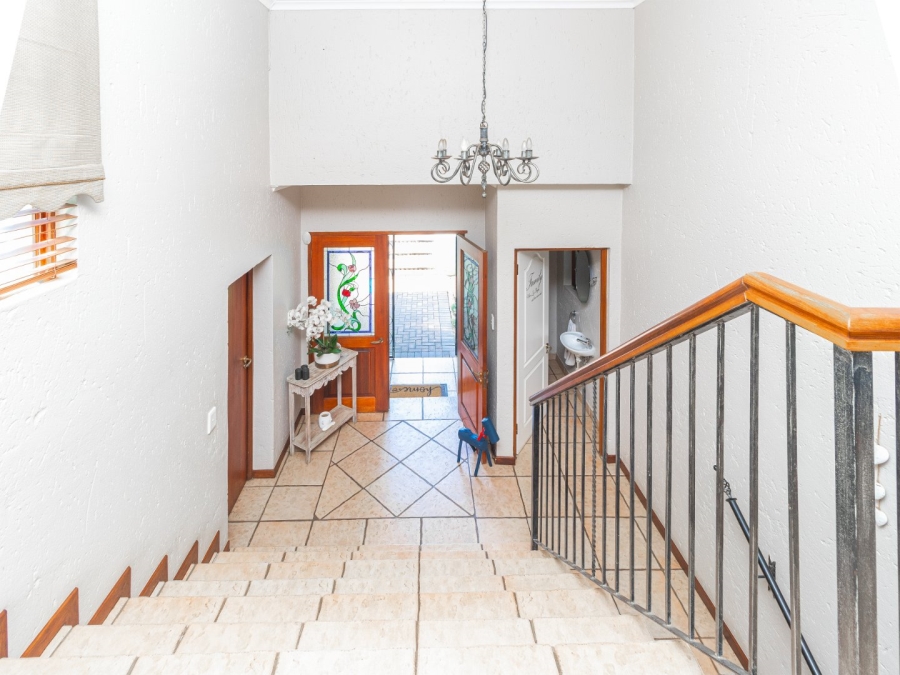 4 Bedroom Property for Sale in Caribbean Beach Club North West